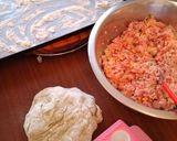 Foto del paso 4 de la receta: Ravioles de Jamón y queso con masa de acelga y salsa de cebolla y panceta