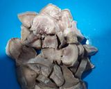 Foto del paso 1 de la receta: Lengua con tomate