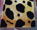 Foto langkah ke 9 dari resep Moo Moo Roll Cake.