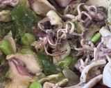 Foto langkah ke 3 dari resep Cumi Cabe Hijau.