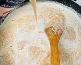 A picture of step 3 of Semiya Kheer.