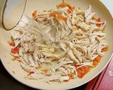 Foto langkah ke 3 dari resep Cibay Ayam Suwir.
