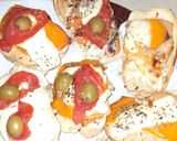 Foto del paso 5 de la receta: Bruschettas con salsa de atún verduras y cheddar