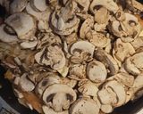 Foto del paso 3 de la receta: Relleno de hongos para canelones