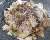 A picture of step 2 of Amrood ki chaat.