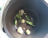 Foto del paso 1 de la receta: Guiso de pollo con patatas multicooker 12 en 1