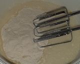 Foto del paso 2 de la receta: Bizcochuelo con nuez