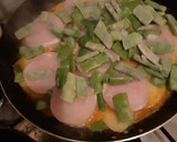 Foto del paso 3 de la receta: Merluza en salsa