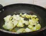 A picture of step 3 of Dahi aloo or poori.