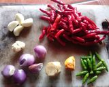 Foto langkah ke 2 dari resep Kerupuk Opak dengan Kuah Sate.