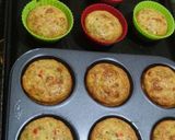 A picture of step 3 of Broccoli, Turkey Ham, and Egg Muffins.