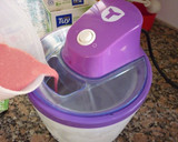 Foto del paso 2 de la receta: Helado de frutilla fácil