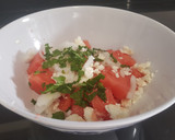 Foto del paso 1 de la receta: Bruschetta de sandía con queso feta y hierbabuena