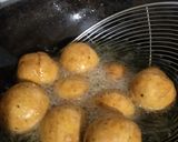ड्राय कचोरी (kachori recipe in marathi) रेसिपी स्टेप 3 फोटो 