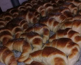 Foto del paso 7 de la receta: Medialunas Caseras Rellenas con Dulce de Leche 😋👌