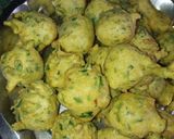 મેથી ના ભજીયા (Methi Bhajiya Recipe In Gujarati) રેસીપી સ્ટેપ3ફોટો