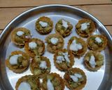 A picture of step 4 of Masala chat tart.