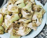 Foto del paso 1 de la receta: Ous trencats amb carxofes, xampinyons i espàrrecs de marge