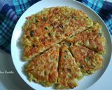 Foto langkah ke 6 dari resep Telur Dadar Makaroni Goreng.