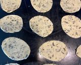 A picture of step 6 of Crispy Za’atar Bread.
