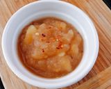 Diós szűz, chilis alma szósszal, héjas steak burgonyával recept fázis 4 fotója