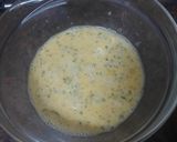 Foto del paso 1 de la receta Tortilla vaga de papas y perejil picado con ensalada