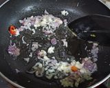 Foto langkah ke 2 dari resep Telur Ceplok Kecap.