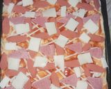 Foto langkah ke 6 dari resep Pizza Roti Ekonomis.