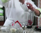 Foto del paso 1 de la receta: Daikiri de frambuesa