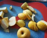 Foto del paso 1 de la receta: Crumble de manzana con orejas de panadería de masa hojaldrada