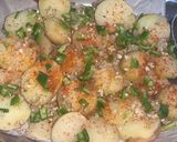 Foto del paso 8 de la receta: Pollo con salsa mostaza, miel & nueces + Patatas hervidas con un toque de horno