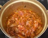 Foto langkah ke 1 dari resep Kimchi jiggae.