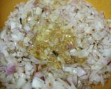A picture of step 3 of Chicken Patiala.