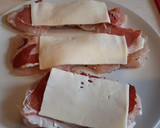 Foto del paso 2 de la receta: Rollitos de pollo con jamón serrano y queso