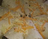 A picture of step 4 of Fajita party cones.