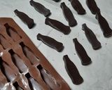 Foto del paso 2 de la receta: Bombones de chocolate (hechos con la nieta)