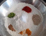 ઘઉ ના લોટ ની ચકરી(ghau na lot ni chakri recipe in Gujarati) રેસીપી સ્ટેપ2ફોટો