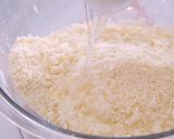 A picture of step 3 of Crisply Crumbly Potato Pie with Moist Filling.