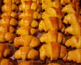 Foto del paso 14 de la receta: Medialunas *fácil y rápido*