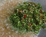 Gambar langkah 3 resipi Sambal hijau.