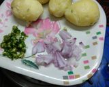 A picture of step 1 of Potato onion sandwich.