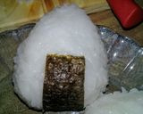 Foto del paso 7 de la receta: Onigiri súper sencillos!