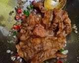 Foto langkah ke 4 dari resep Tumis Ayam Cincang Kemangi.