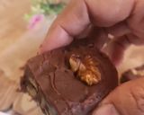 A picture of step 4 of Chocolate walnut fudge.