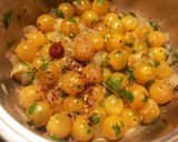 Foto del paso 8 de la receta Tiburones, en salsa de tomates cherrys amarillos
