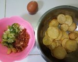 Foto langkah ke 3 dari resep Perkedel kentang bawang.