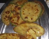 Foto del paso 3 de la receta: Zapallitos verdes y berenjena en milanesa