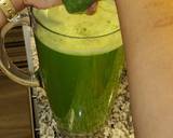 Refreshing green juice recipe step 2 photo