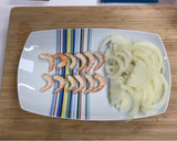 Foto del paso 1 de la receta: Pizza marinera - frutti di mare