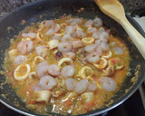 Foto del paso 8 de la receta: Arroz meloso con marisco exprés